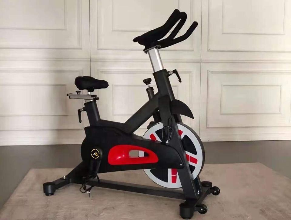Commercial Gym home Fitness  A - огляд і ціна Home Gym Bike